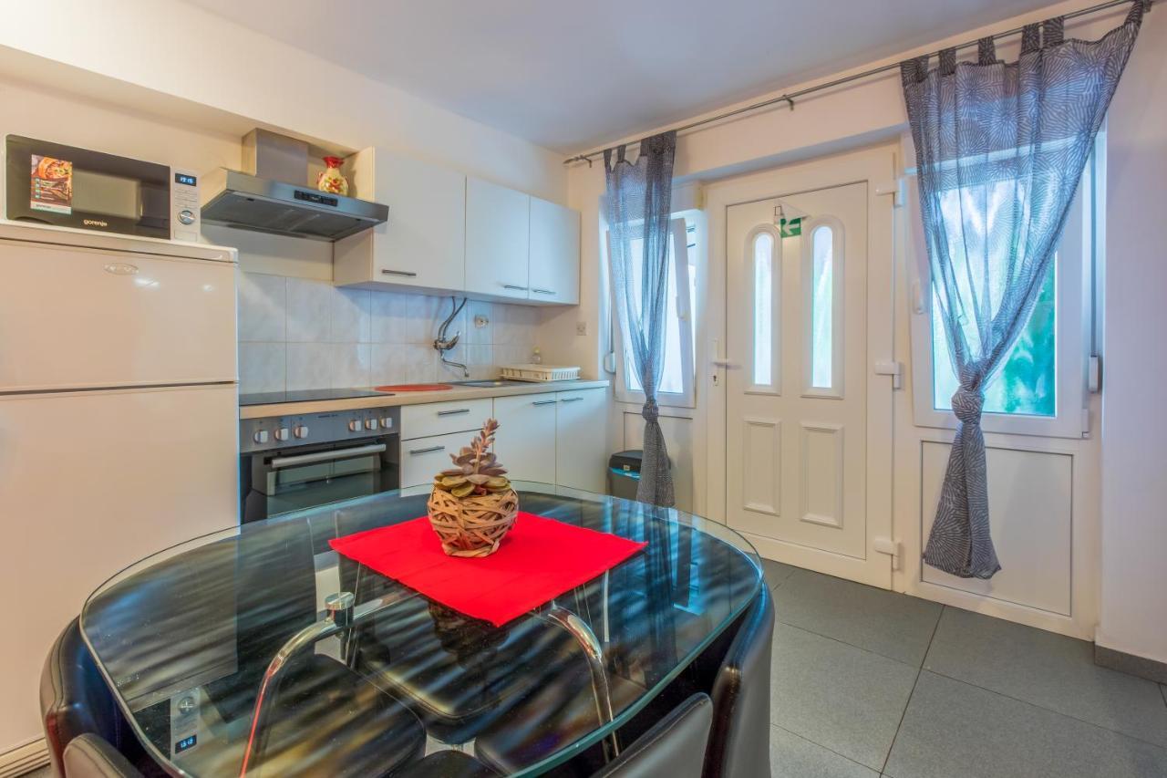 Apartmani Visnja Crikvenica Εξωτερικό φωτογραφία